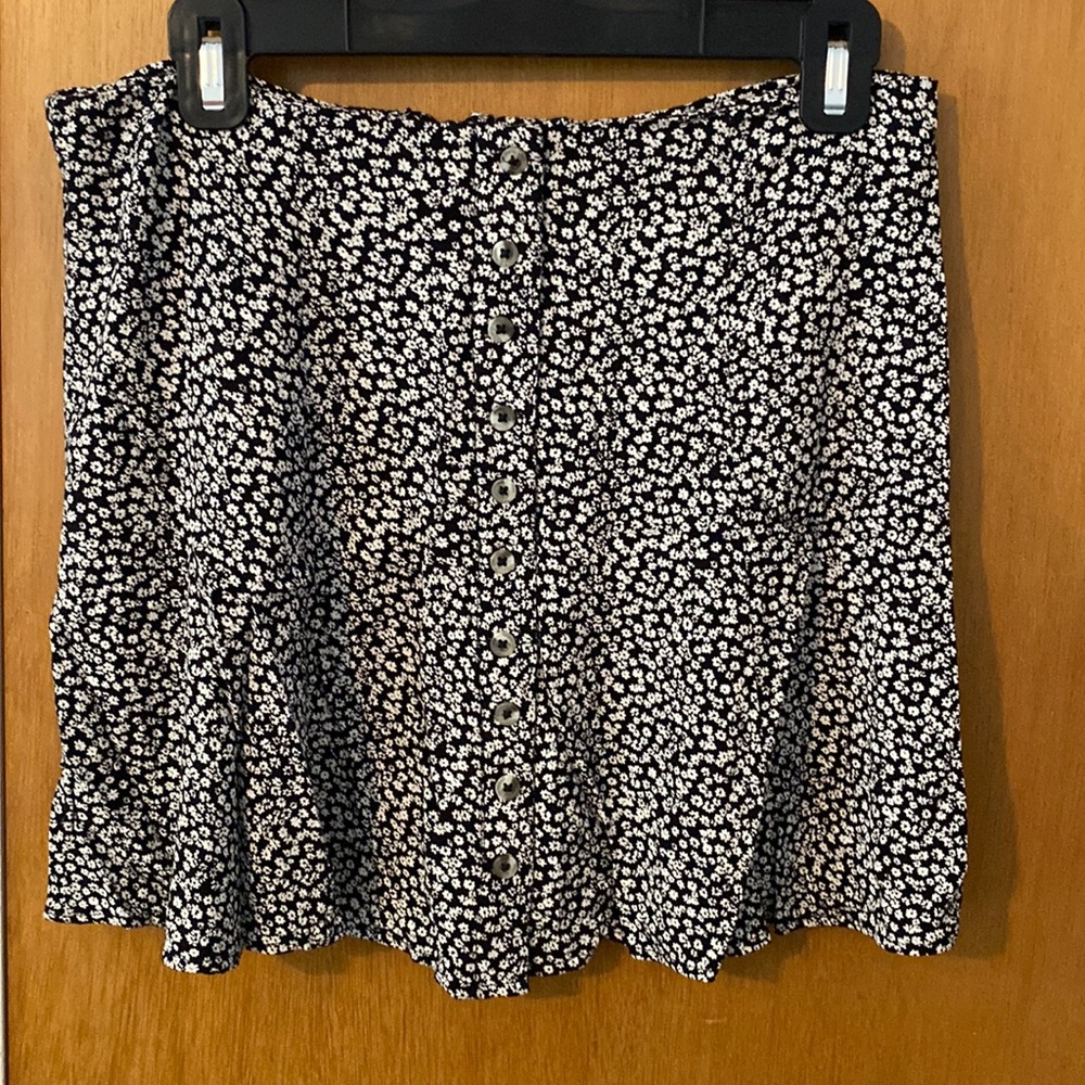 American Eagle floral skirt
